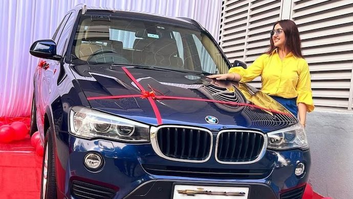 Ashnoor Kaur Car