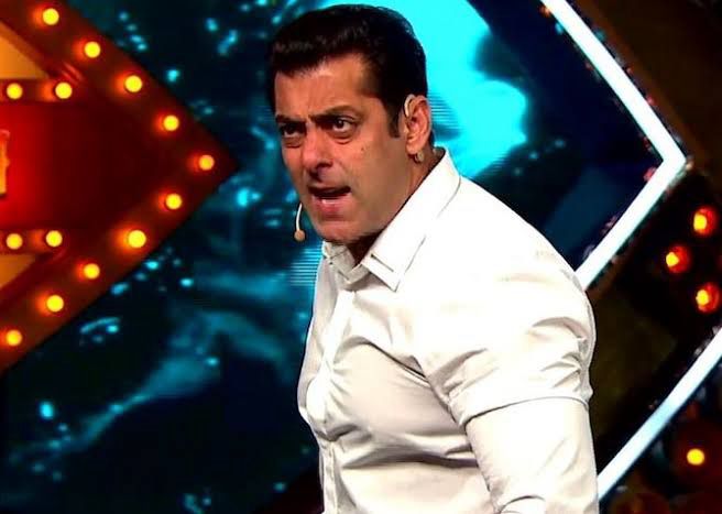 Bigg Boss 17 Salman Khan fess